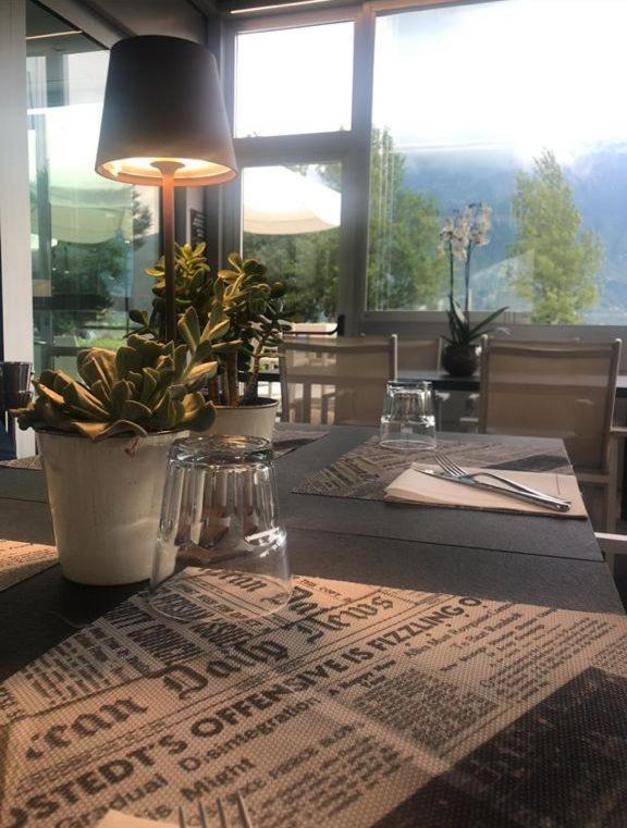 Antica Campione Rooms & Hostel Campione del Garda Ngoại thất bức ảnh