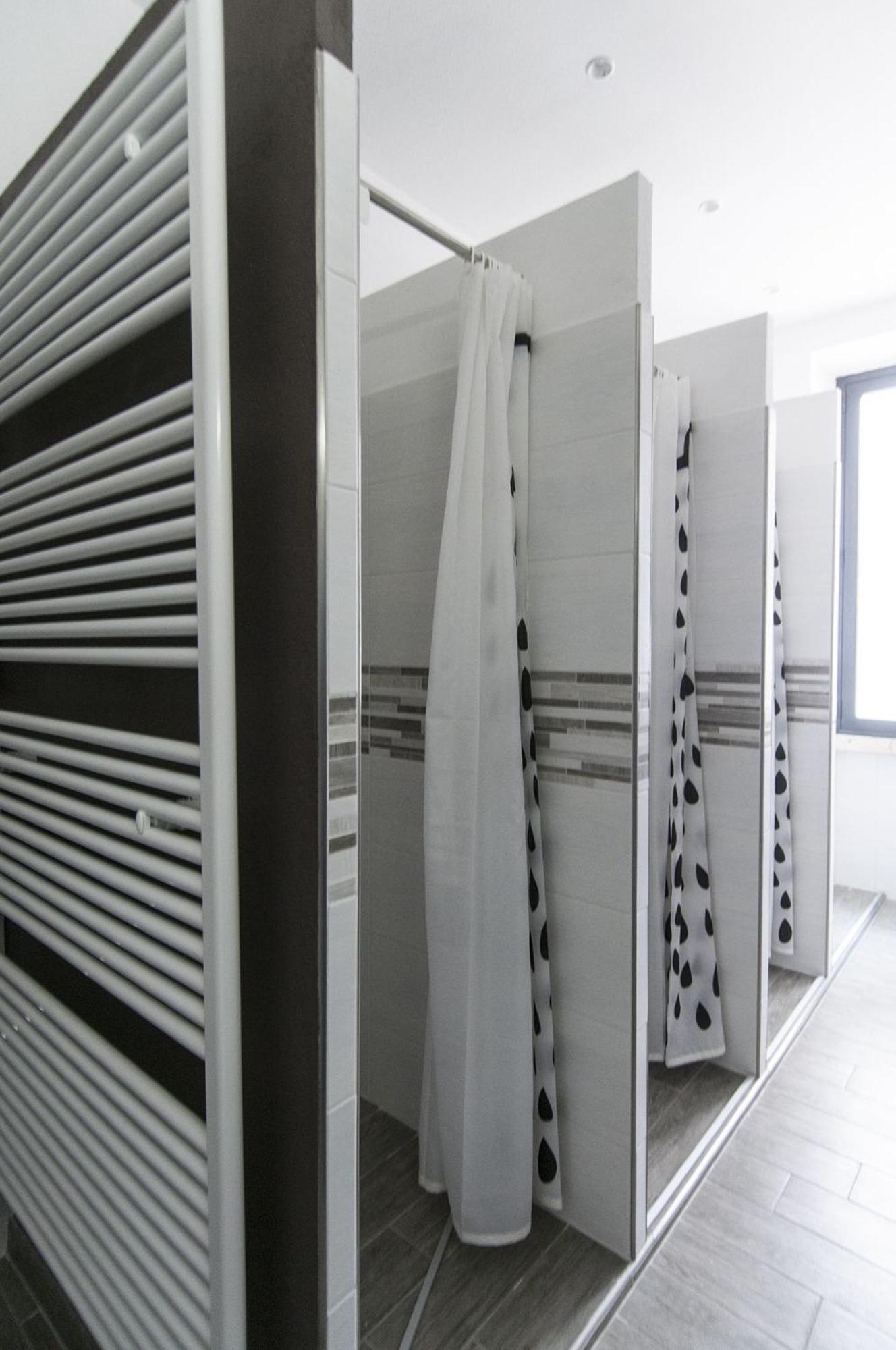 Antica Campione Rooms & Hostel Campione del Garda Ngoại thất bức ảnh